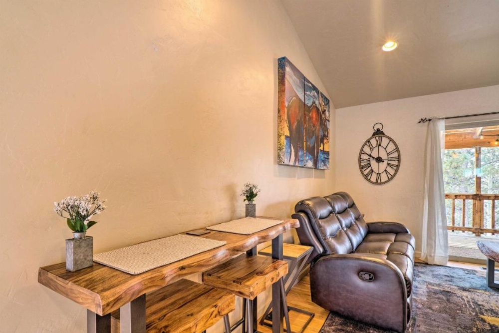 Mountain Paradise with Grill, WiFi and Stunning Views!